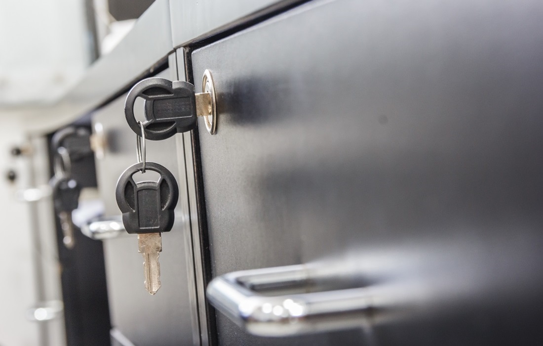 key-cabinet-is-equipped-to-unlock-a-locked-locker